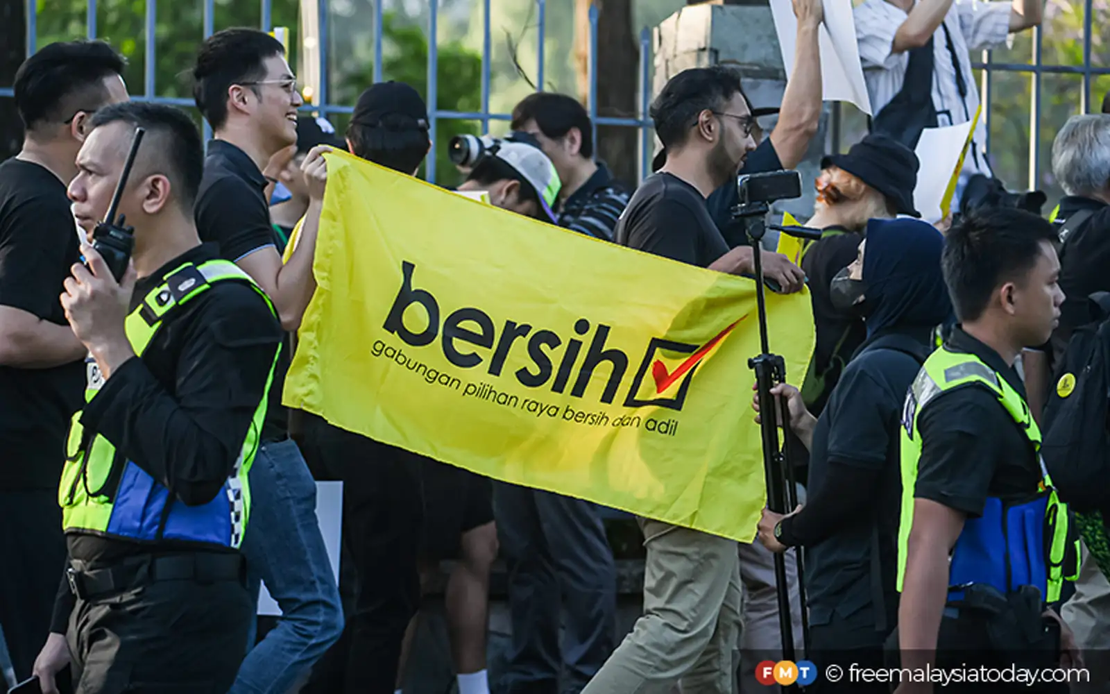 Cover Image for We didn’t meet to back your protest, NGOs tell Hamzah