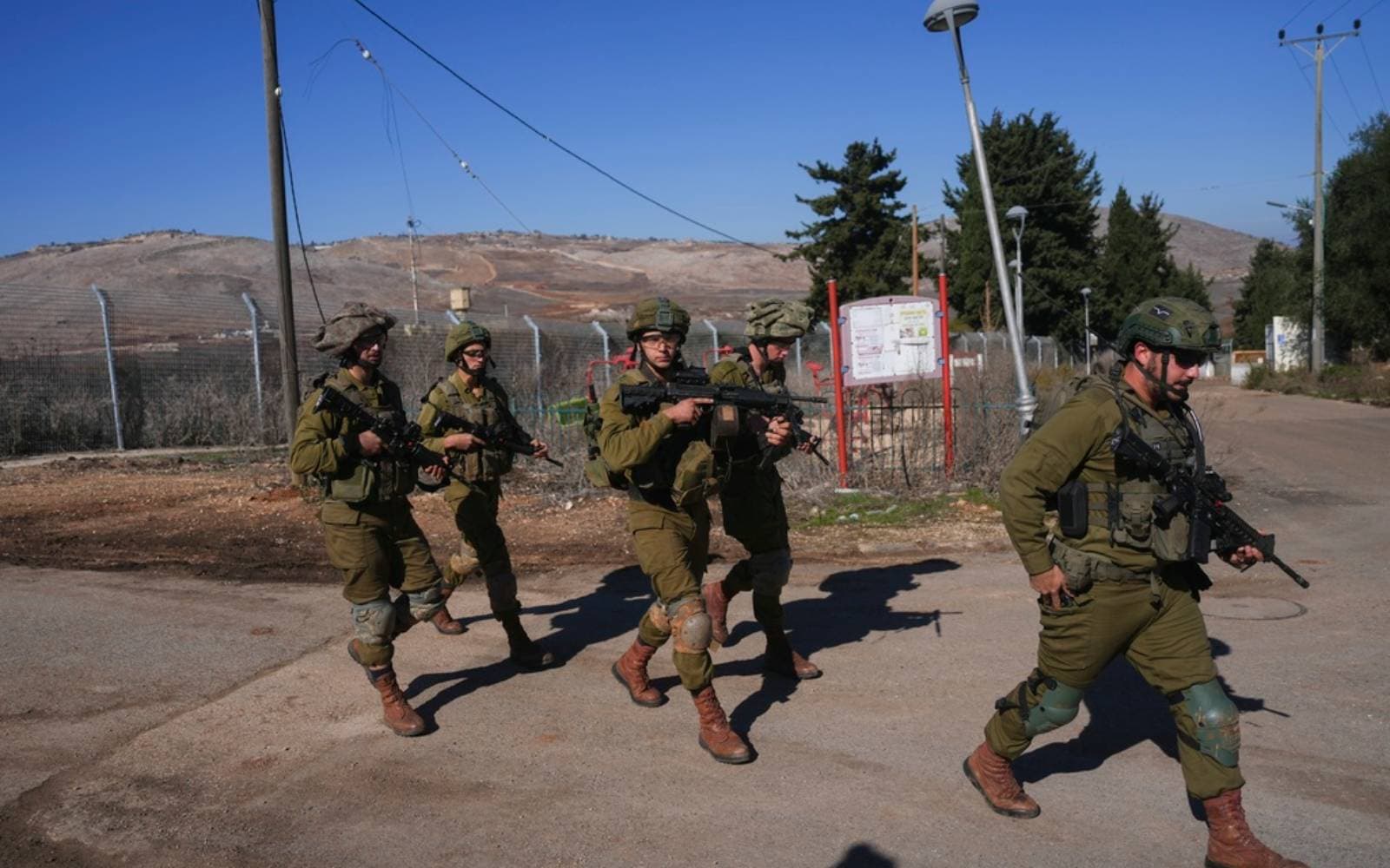 Cover Image for Israeli army says it killed Hezbollah commander in Lebanon