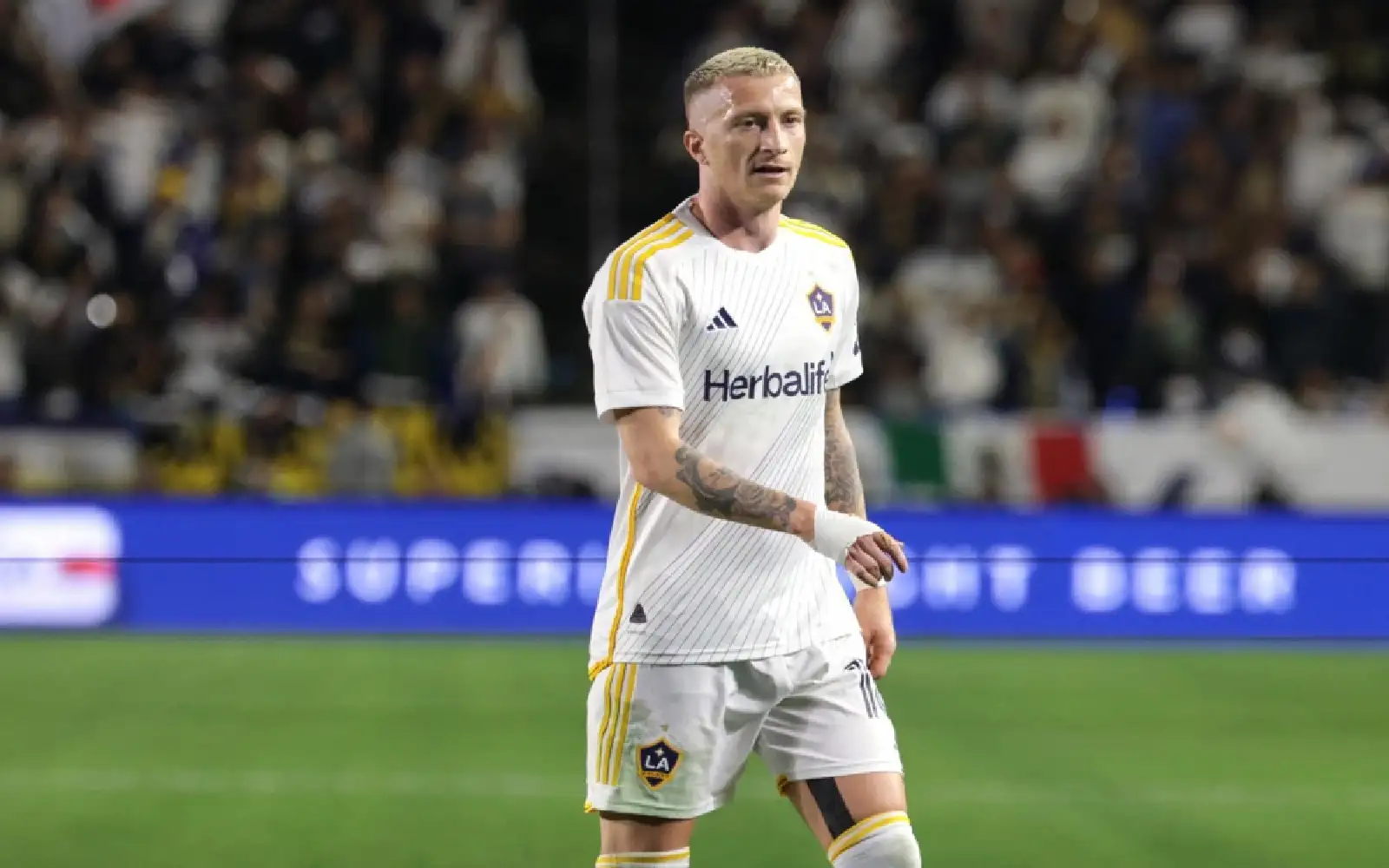 Cover Image for Galaxy salvage draw with LAFC but extend worst start in MLS history