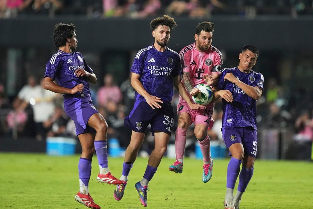 Cover Image for More misery for Messi and Miami with Florida derby defeat