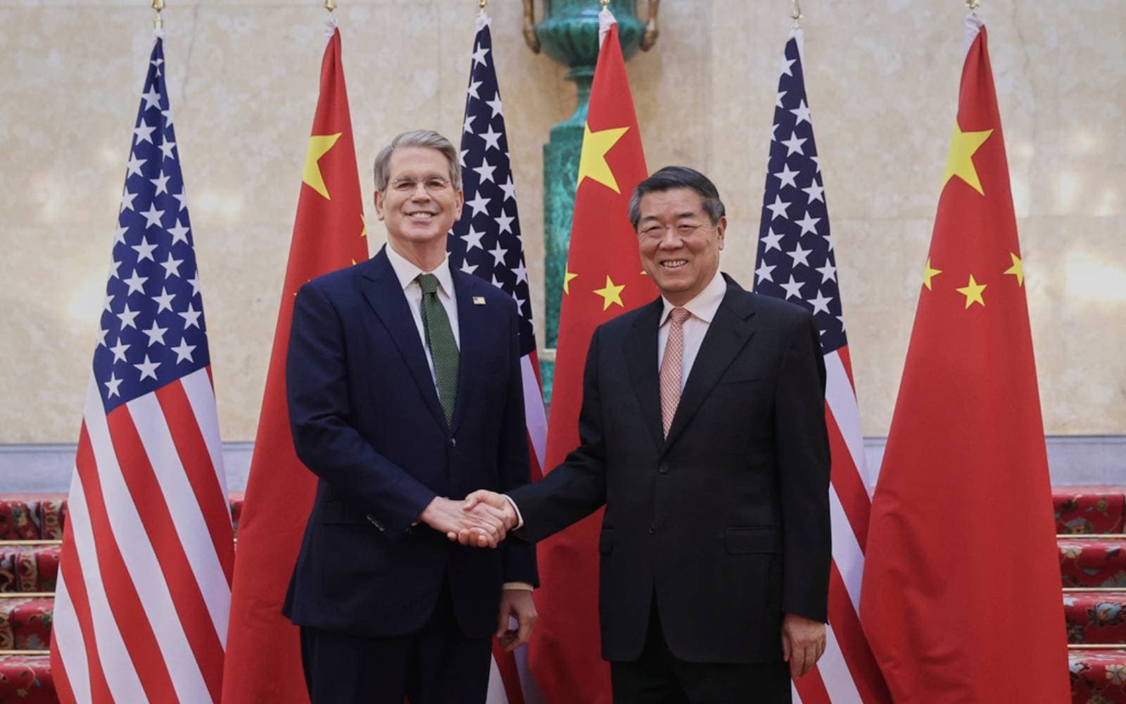 Cover Image for China and US agree to fresh trade talks