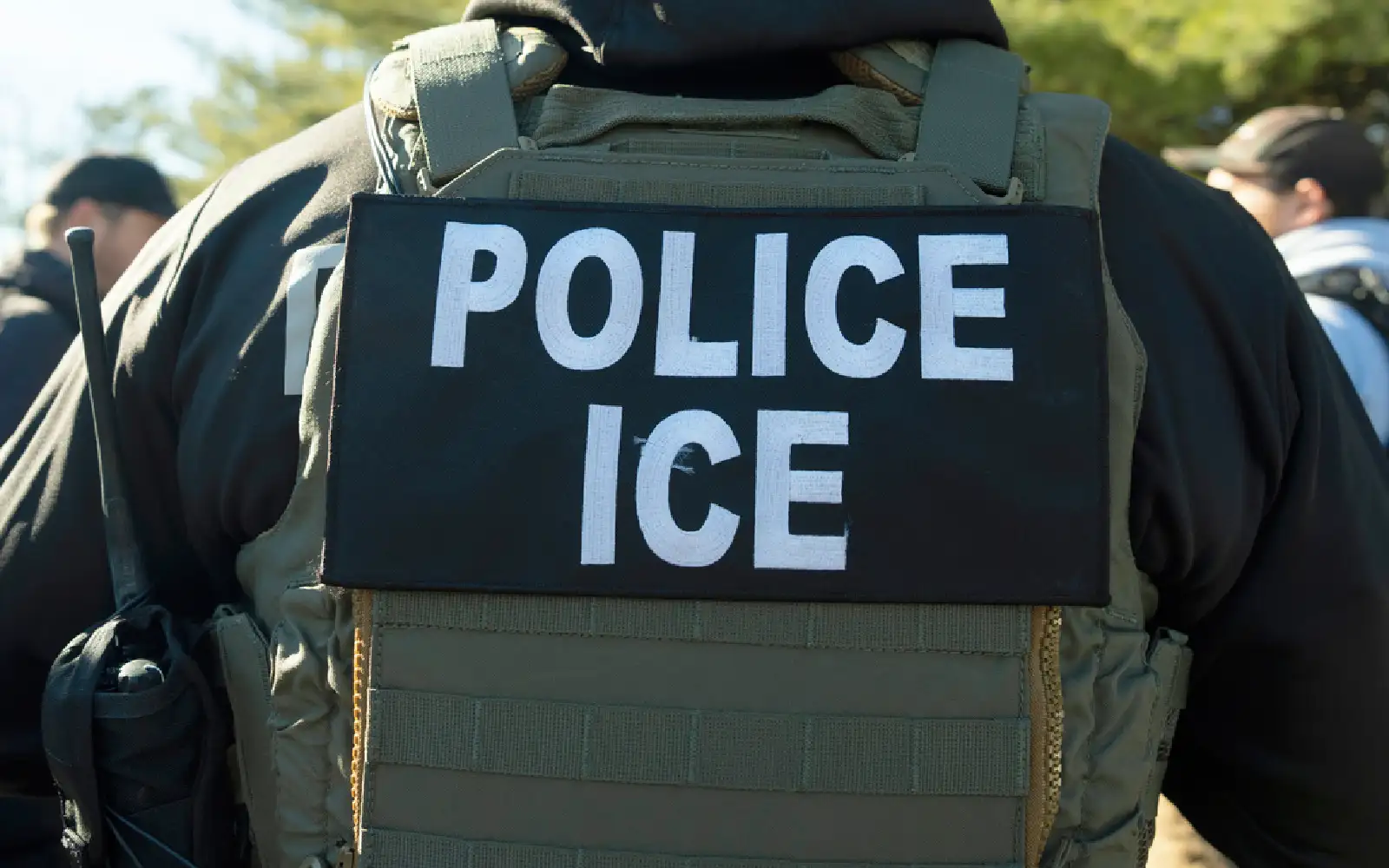Cover Image for US steps up crackdown on foreigners with LA raids, NY arrests