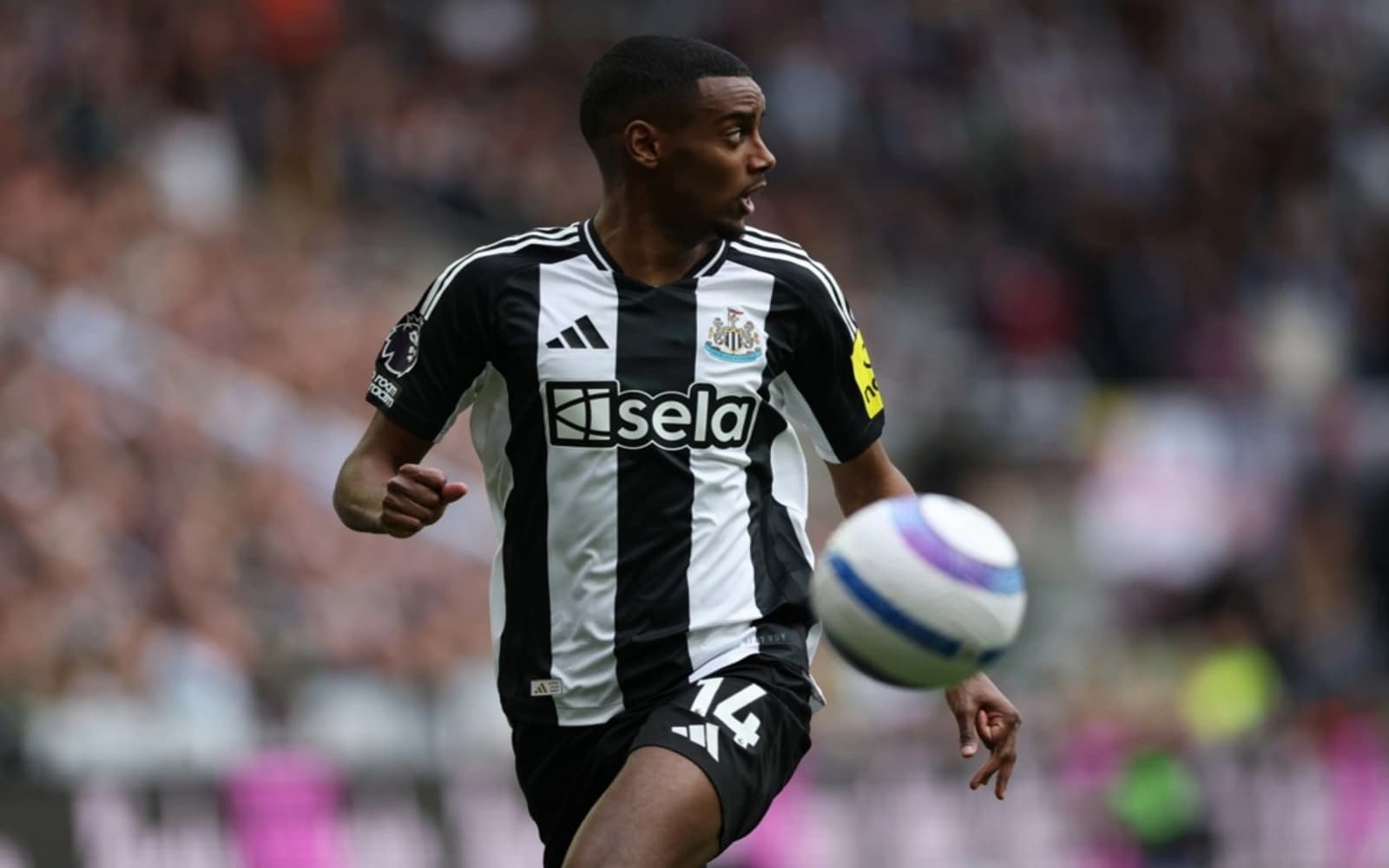 Cover Image for Isak says ‘change’ best for everyone after Newcastle trust broken