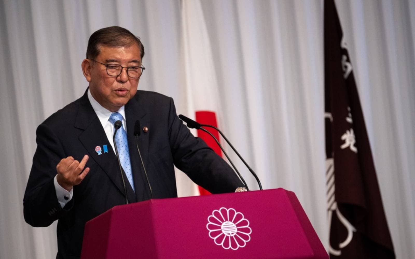 Cover Image for Japan PM Ishiba vows to stay on after bruising election defeat