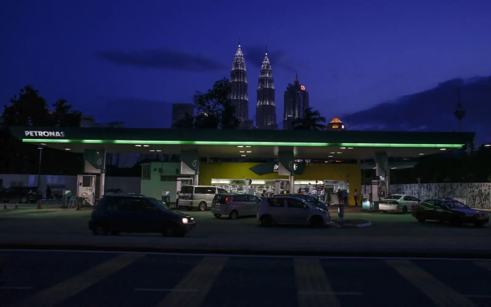 Cover Image for Petronas signs second LNG deal with Venture Global