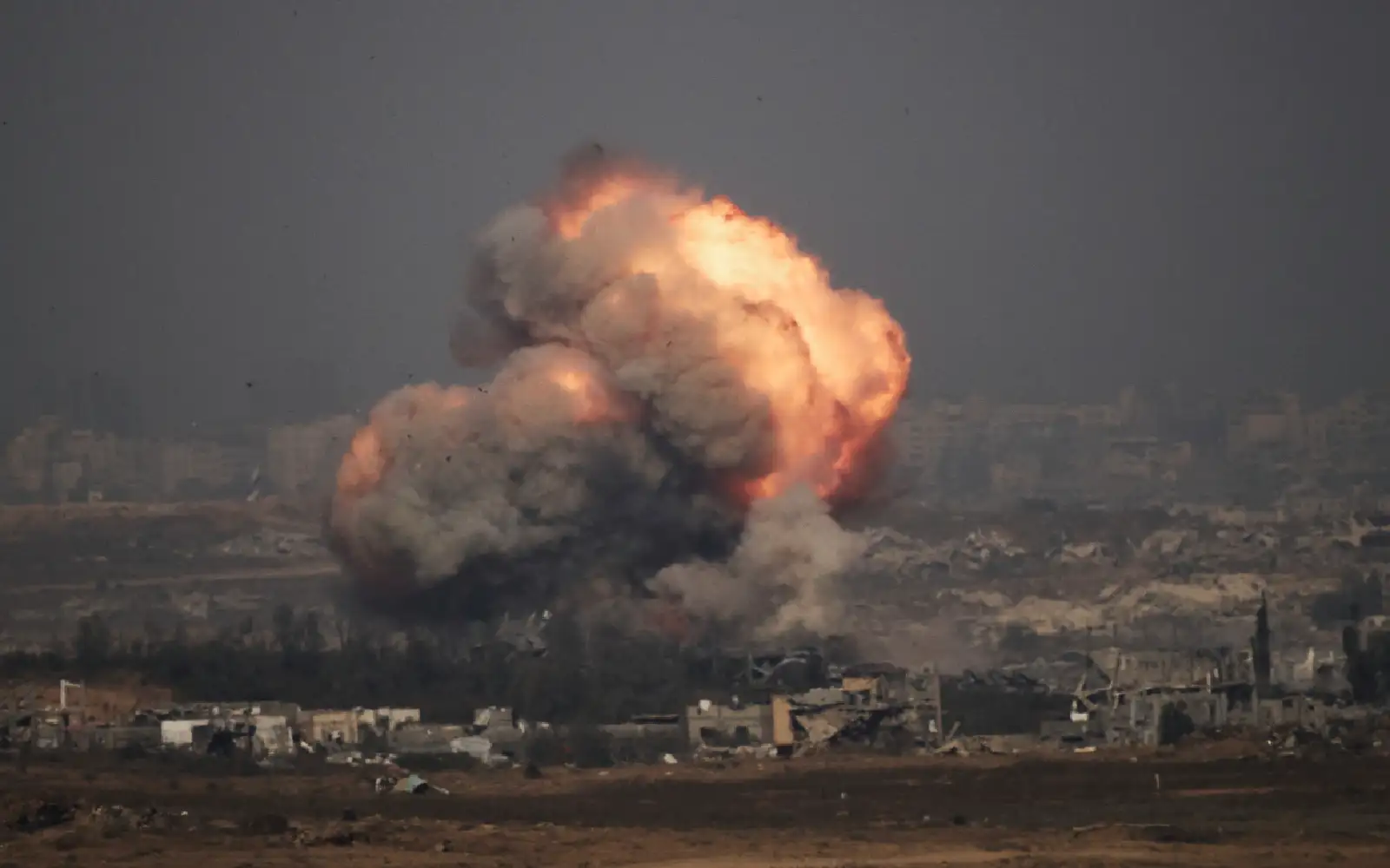 Cover Image for Gaza civil defence says 23 killed in Israeli strikes