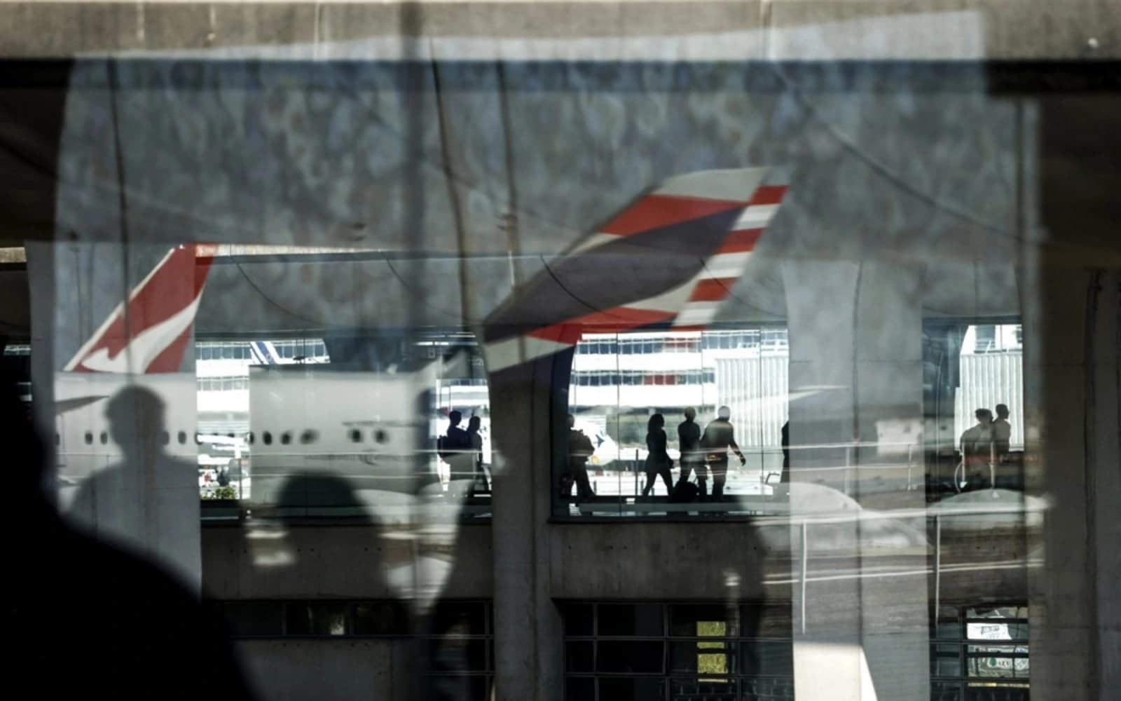 Cover Image for French air traffic controllers’ walkout disrupts early summer season travel