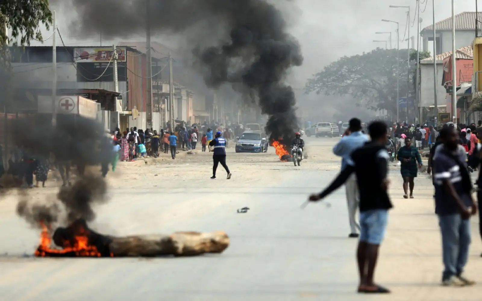 Cover Image for Angolan civic groups urge Argentina, Messi to scrap friendly