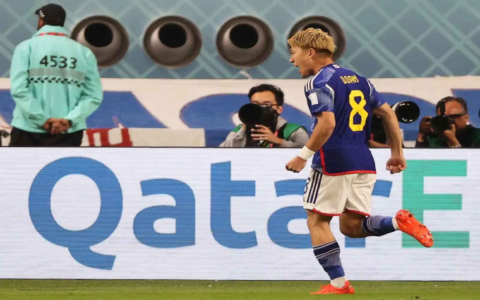 Cover Image for Japan forward Doan moves to Frankfurt on 5-year deal