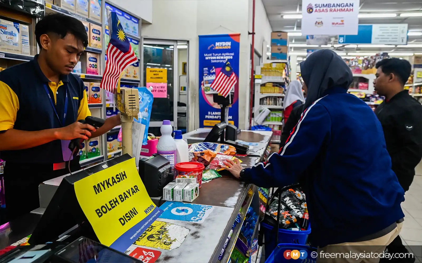 Cover Image for SARA initiative sees RM106.1mil in sales recorded on 5th day
