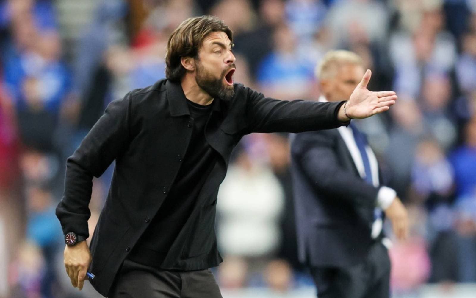 Cover Image for Rangers sack manager Martin after nightmare start
