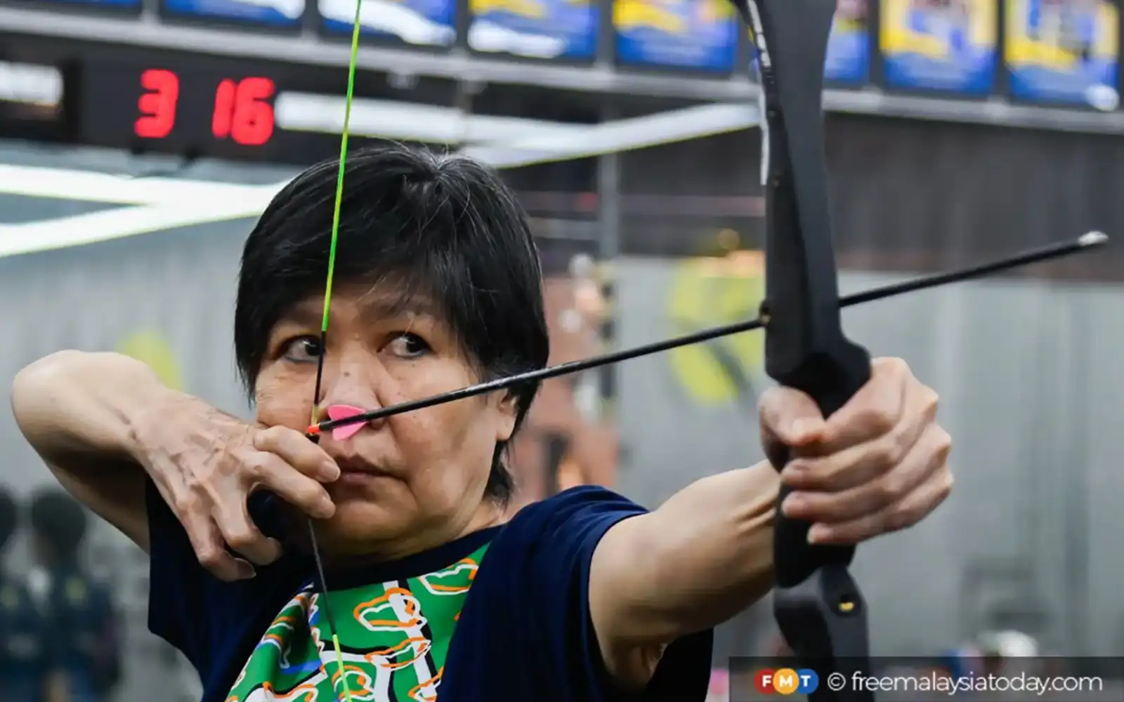 Cover Image for Fallen bowling queen Lisa Kwan rebuilds life through archery