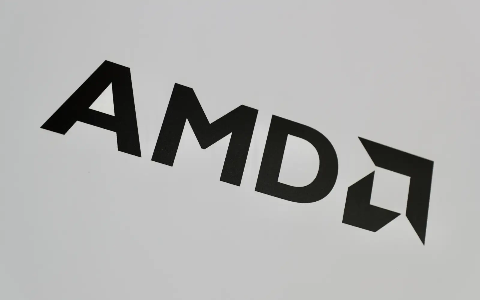 Cover Image for AMD signs AI chip-supply deal with OpenAI, gives it option to take a 10% stake