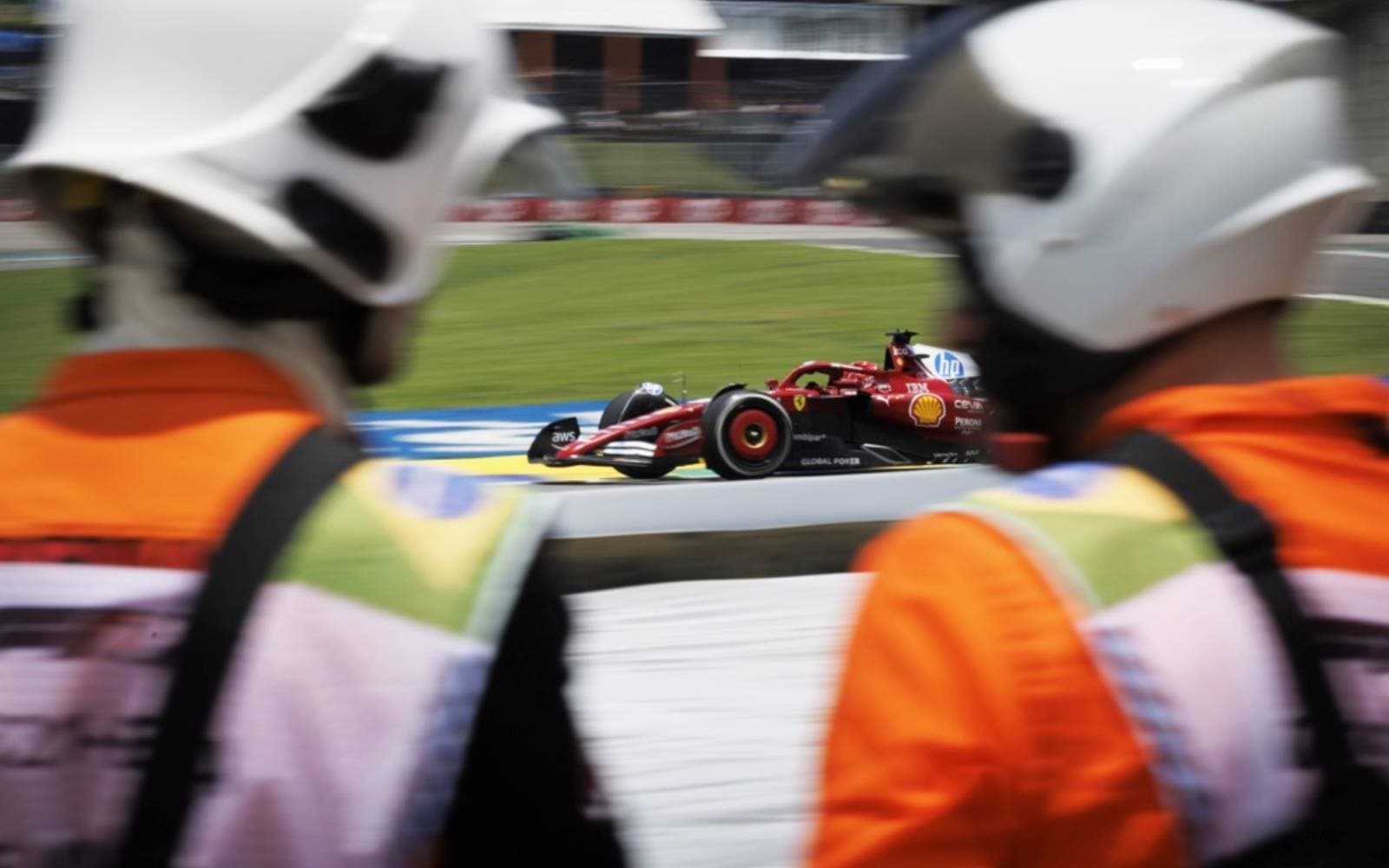Cover Image for Leclerc fastest for Ferrari in first Las Vegas GP practice