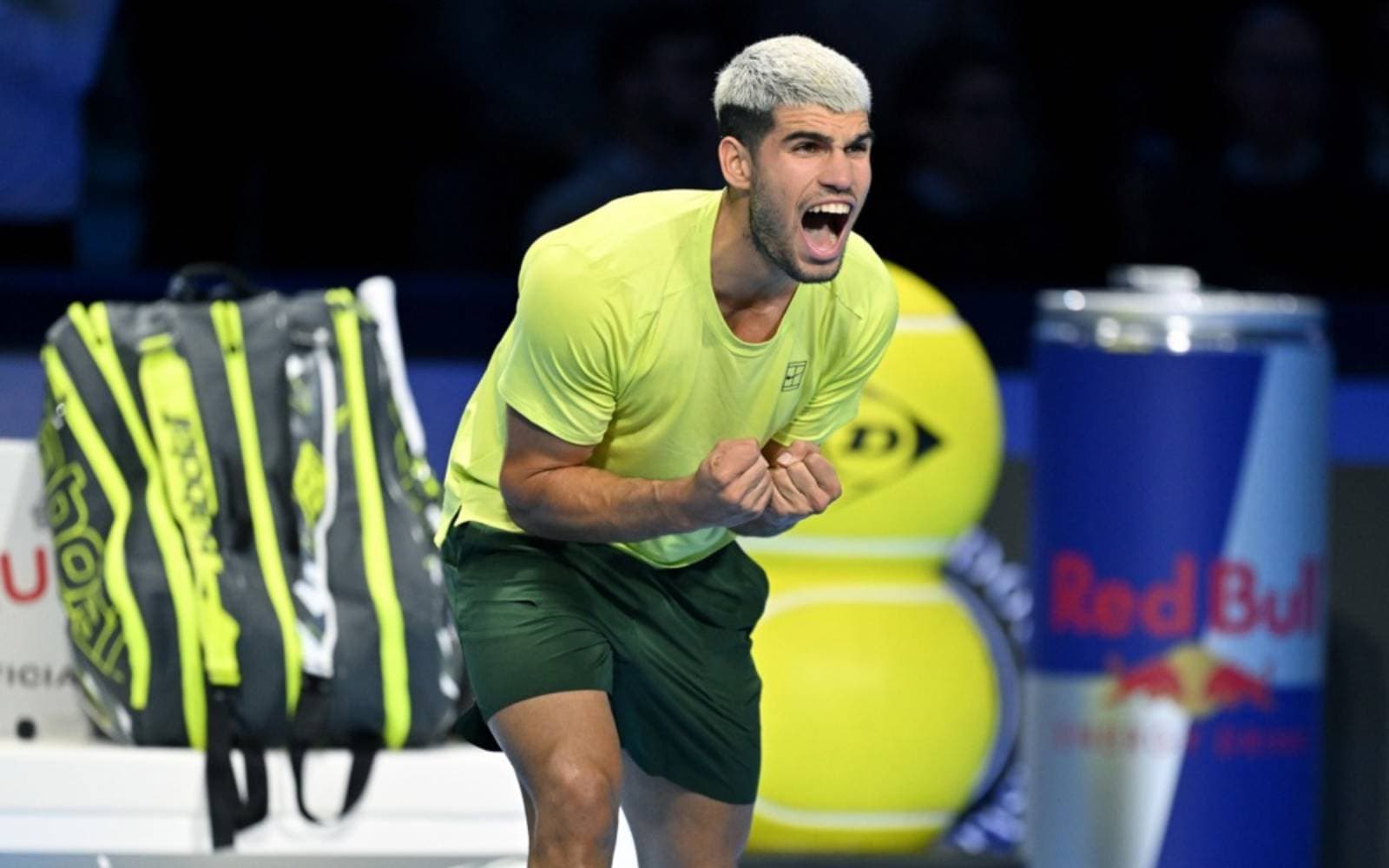 Cover Image for Alcaraz beats Musetti at ATP Finals to claim world No 1 over Sinner