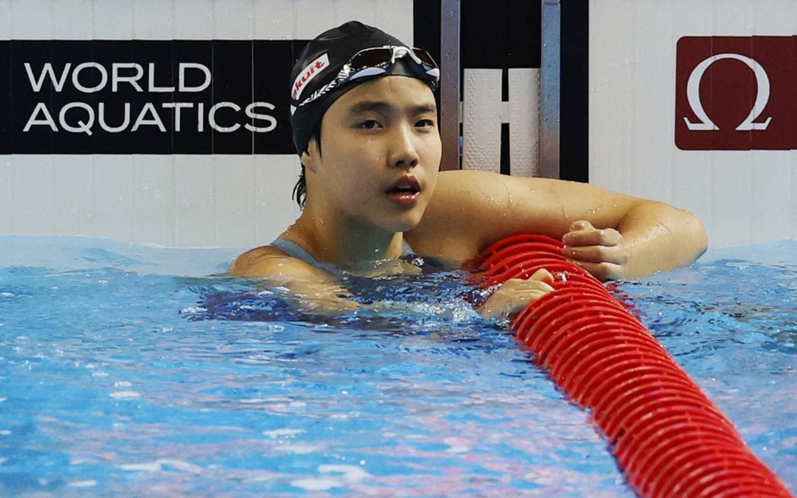 Cover Image for China’s 13-year-old swimming sensation Yu breaks Asian record again