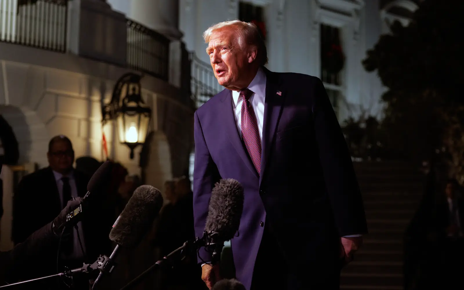 Cover Image for Trump congratulates Thai, Cambodian leaders on ceasefire