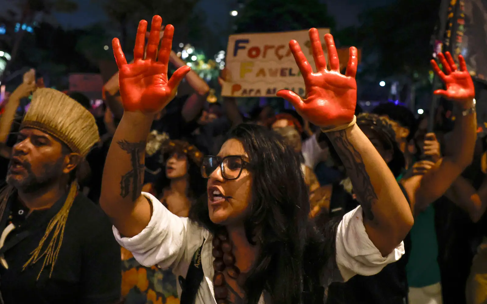 Cover Image for Indigenous protesters occupy Cargill port terminal in Brazil