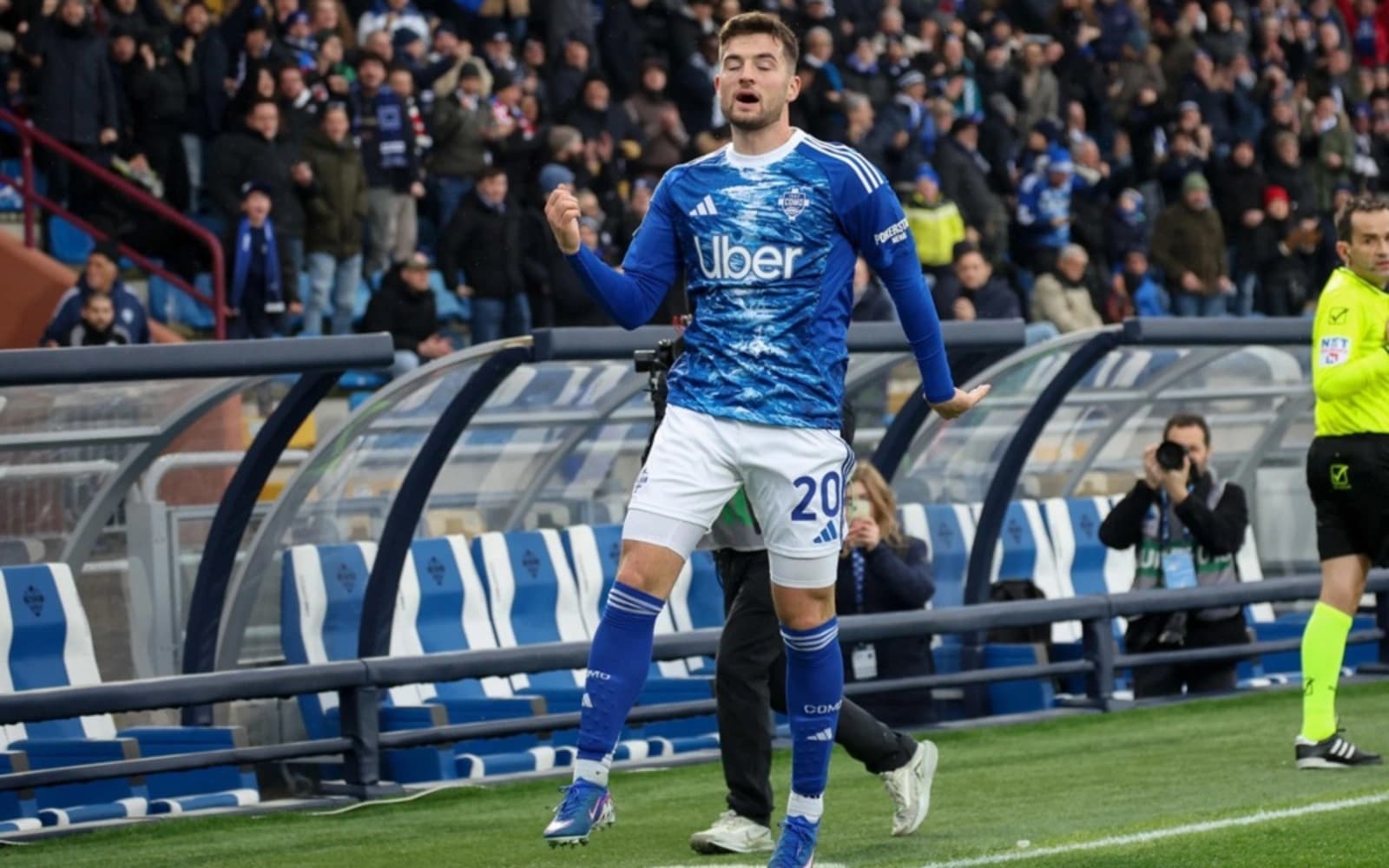 Cover Image for Como dump Napoli to reach Italian Cup semis