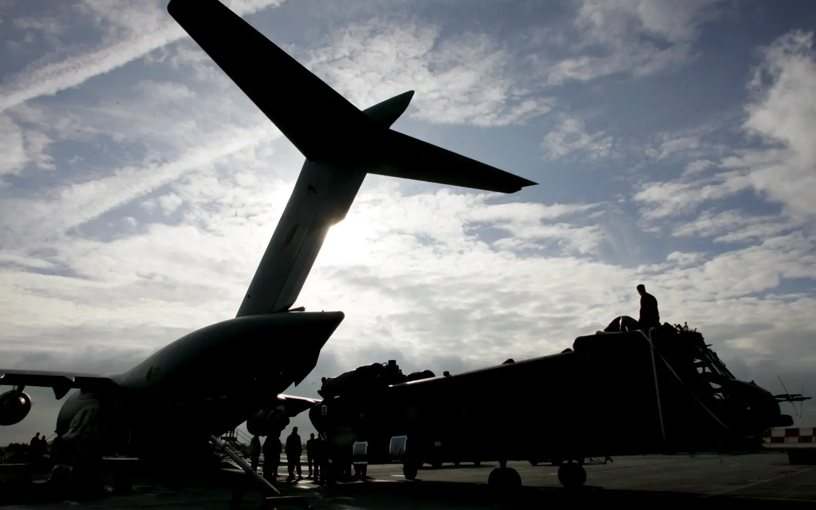 Cover Image for US starts using UK bases for ‘defensive’ Iran operations