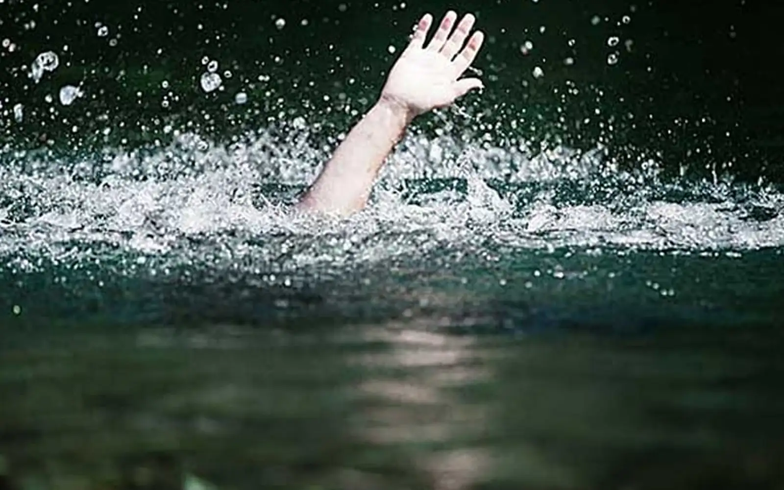 Cover Image for Lelaki lemas jatuh empangan di Ulu Kinta disyaki curi kabel