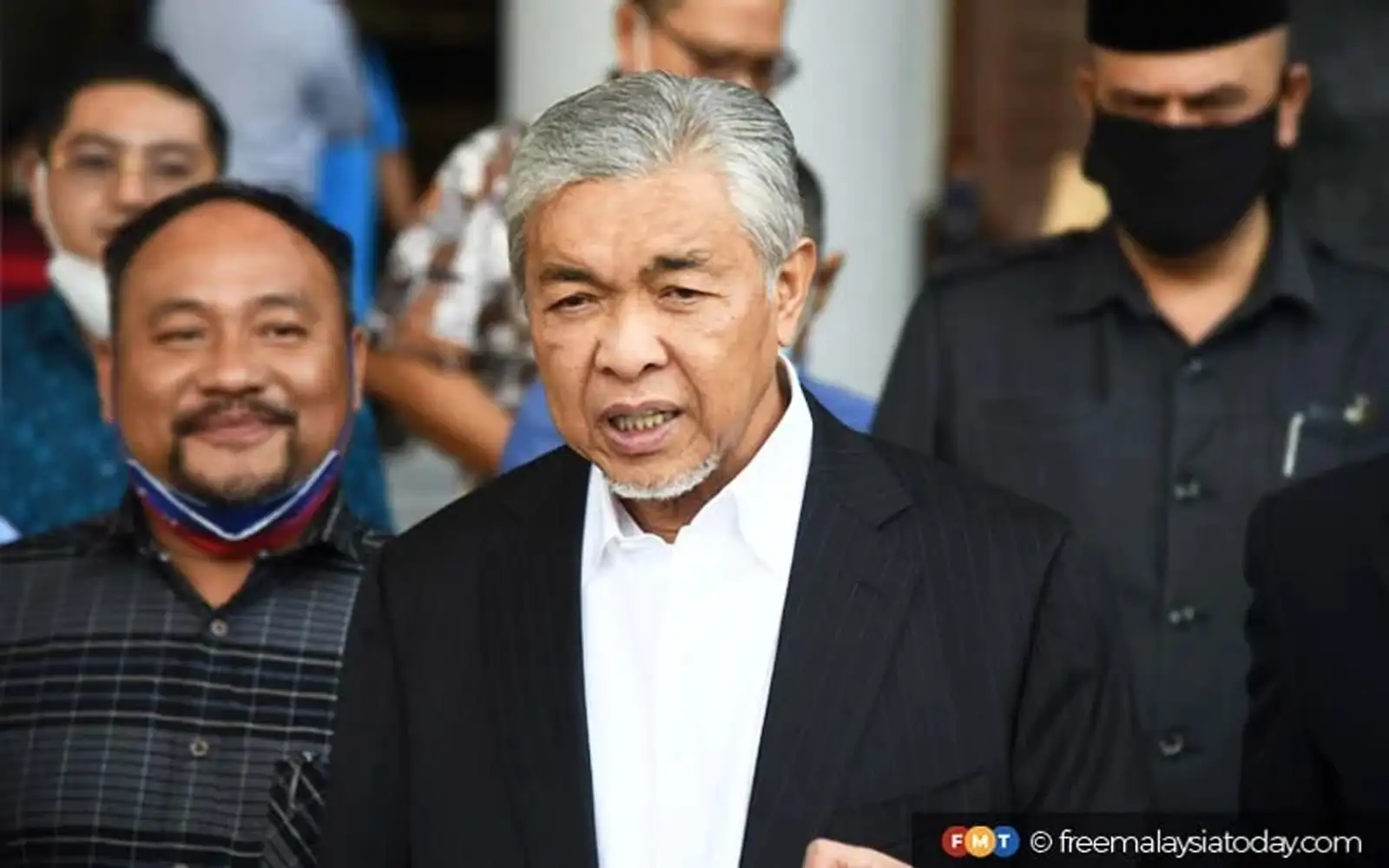 Cover Image for Lawyer seeks leave for judicial review on Zahid probe after DNAA