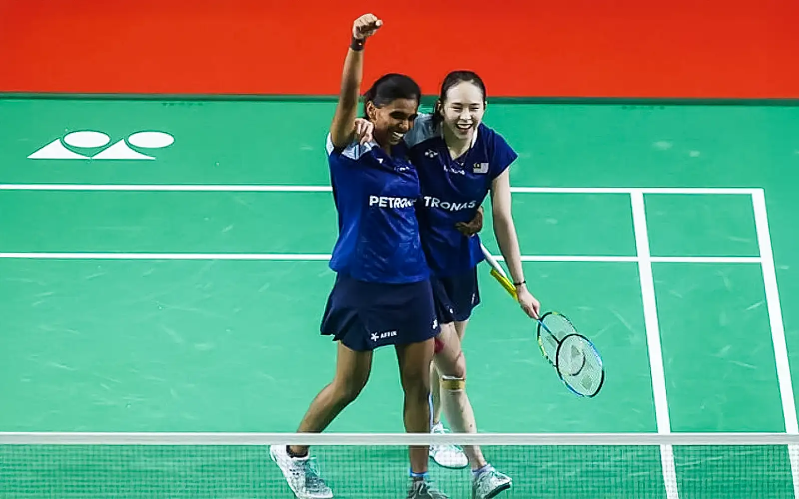 Cover Image for Walkover gives Pearly-Thinaah 7th career title