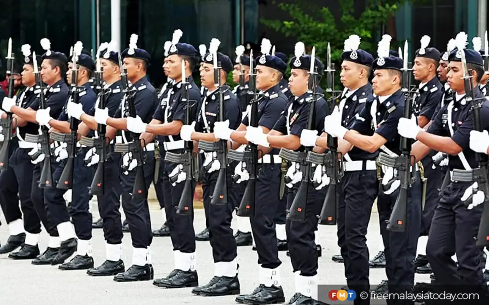 Cover Image for Police recruitment free of racial bias, Dewan told