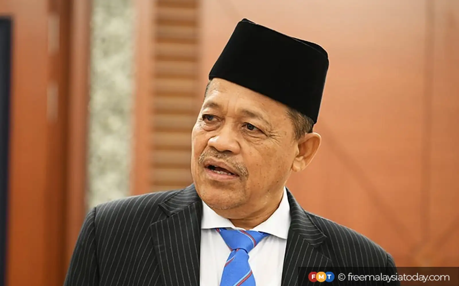 Cover Image for Shahidan’s PN-BN-PKR coalition proposal just fantasy, say analysts