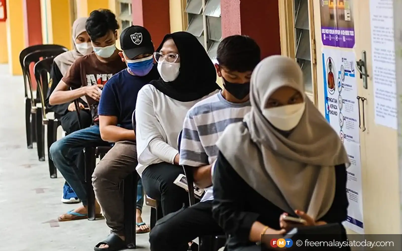 Cover Image for PRN Sabah: Tenang, jangan ikut emosi, pengundi muda diberitahu