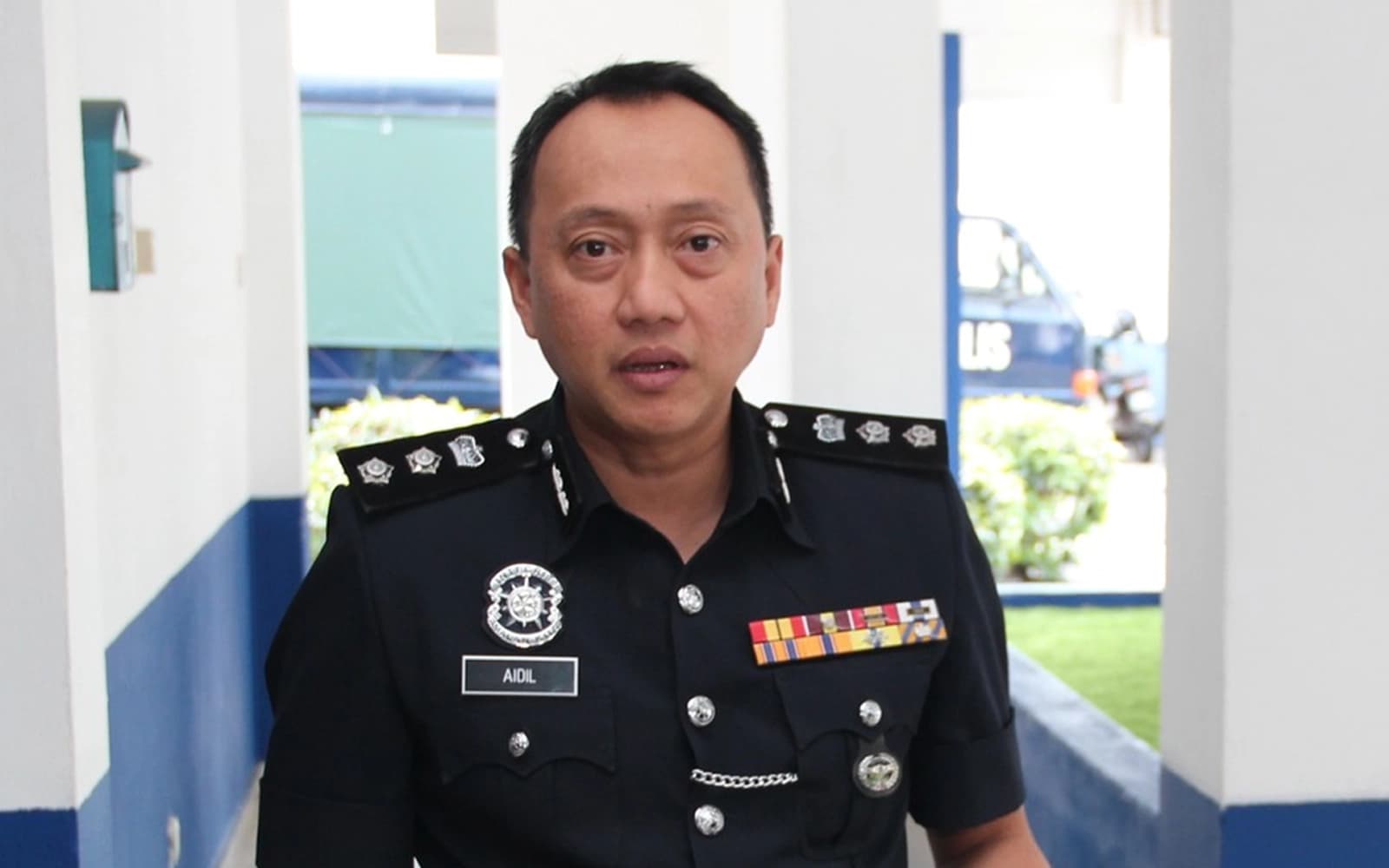 Cover Image for Cops take statements from 4 on discovery of foetus in garbage truck