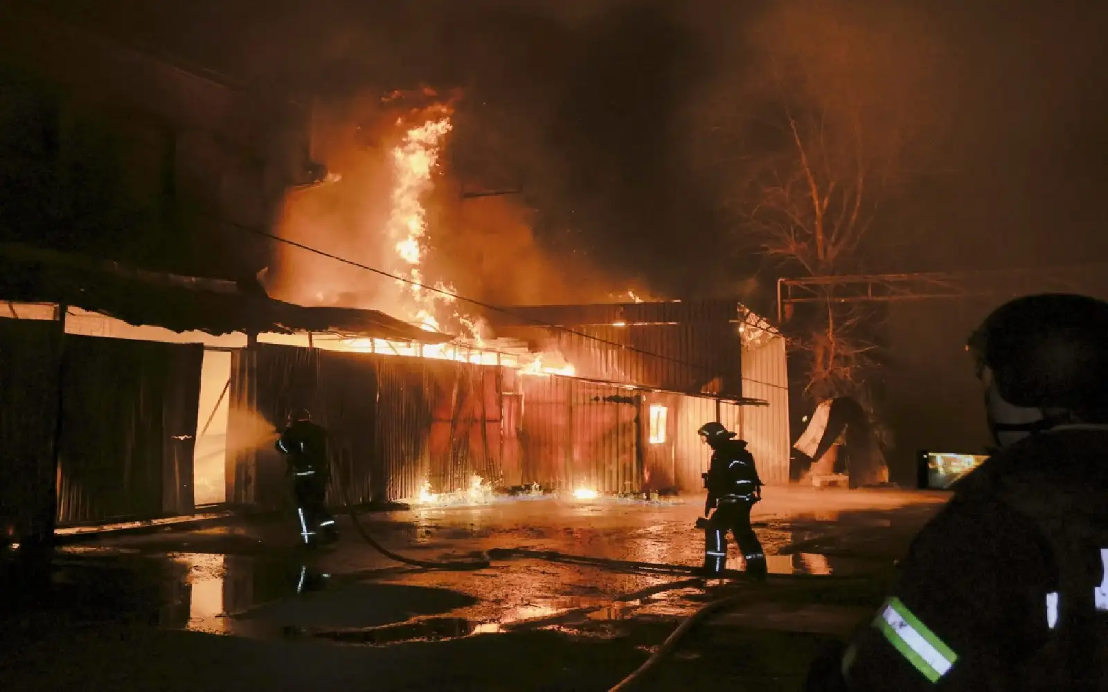 Cover Image for Russia hits Ukraine’s energy infrastructure with major missile, drone strikes