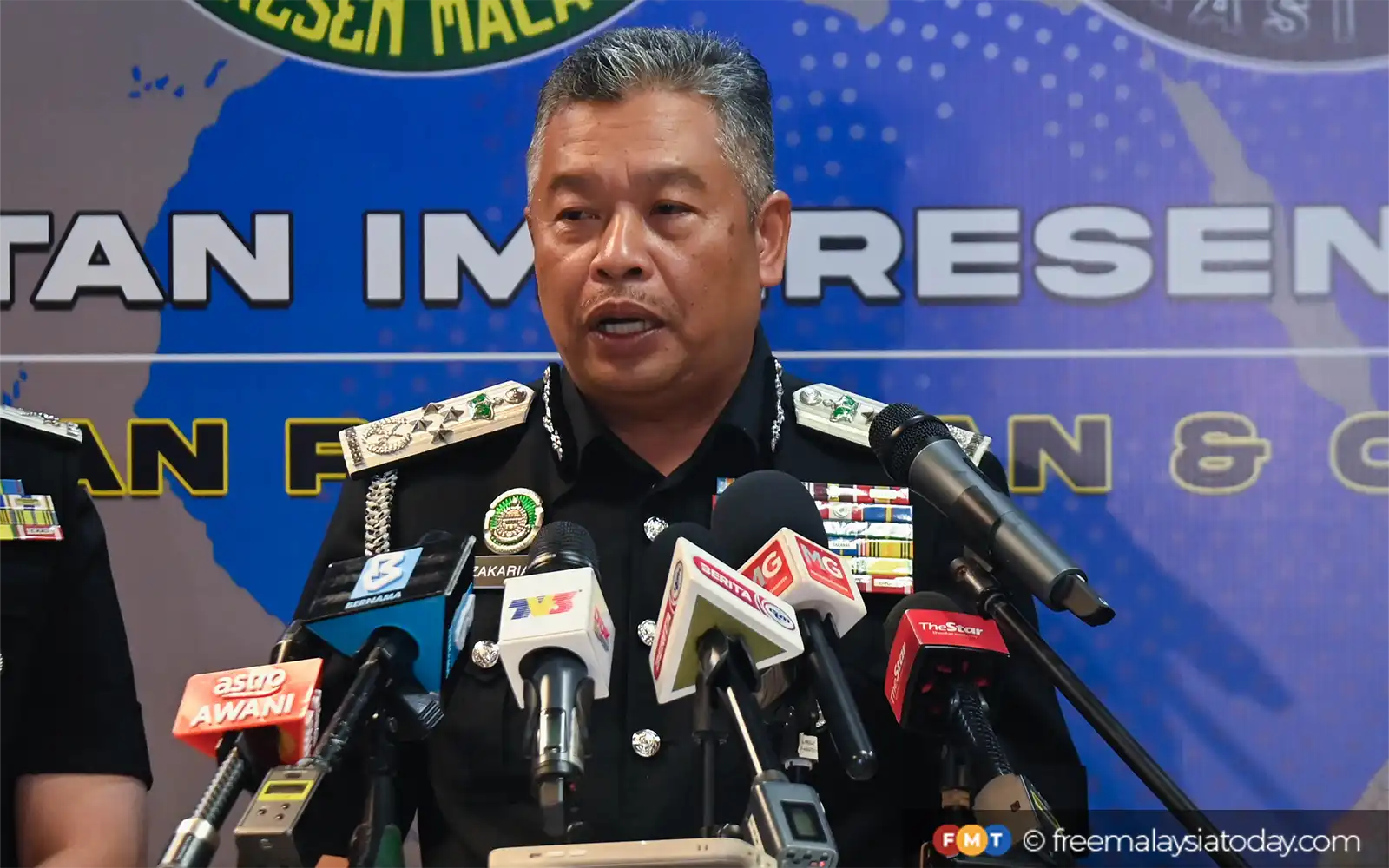 Cover Image for Immigration dept ends ‘hand-raising’ culture at entry points