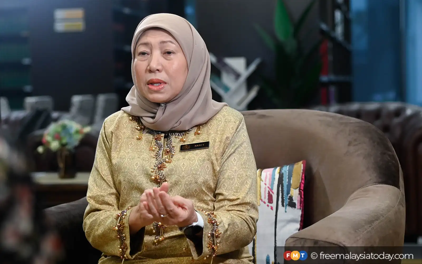 Cover Image for Over 40,000 teen pregnancies between 2020 and 2024