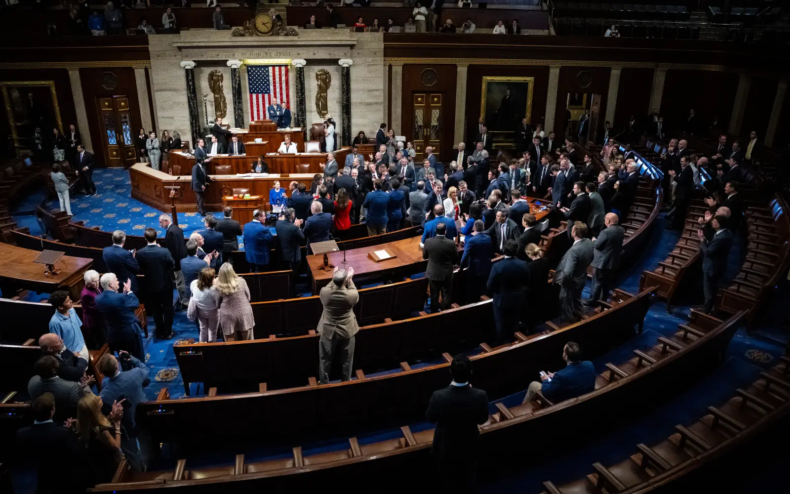 Cover Image for US Senate passes bill to terminate Trump tariffs against Brazil