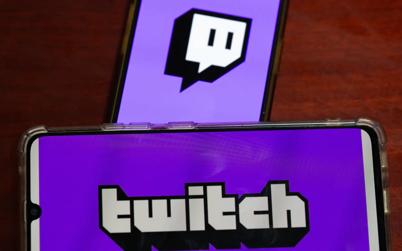 Cover Image for Livestream giant Twitch to ban under-16s in Australia