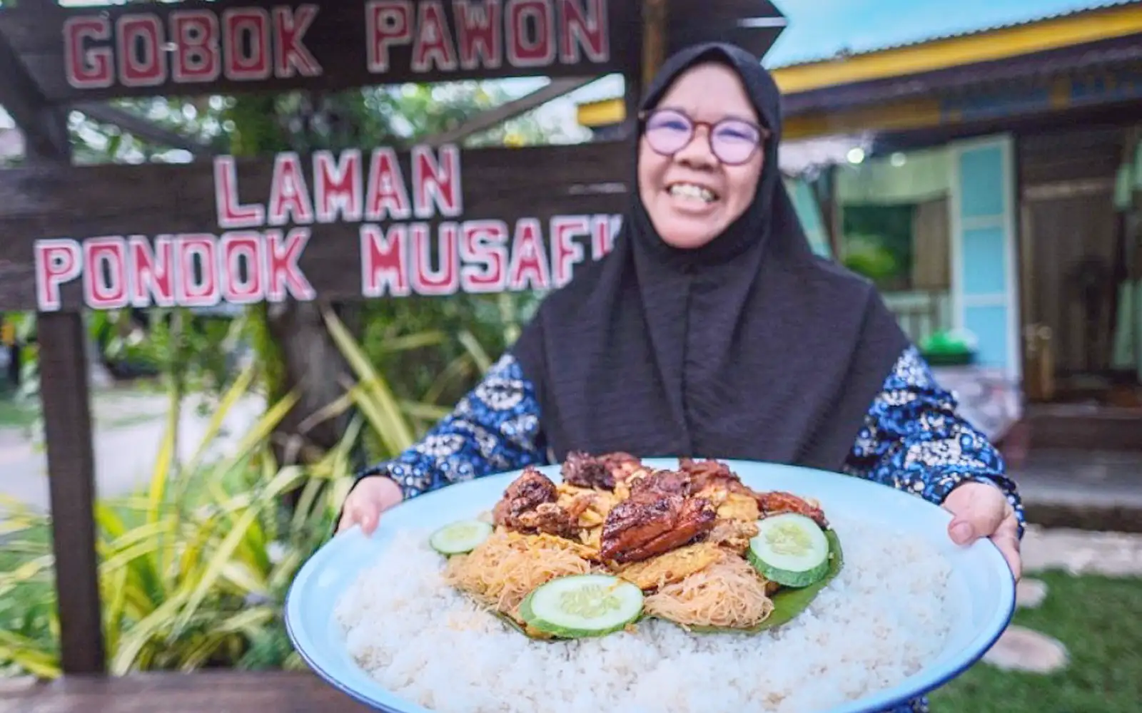 Cover Image for Gubok Pawon: keeping the nasi ambeng tradition alive