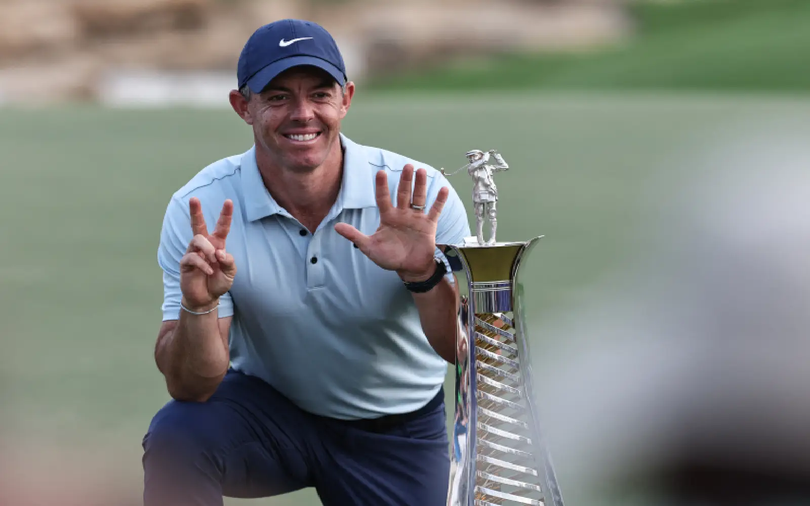 Cover Image for McIlroy loses playoff but clinches seventh Race to Dubai title