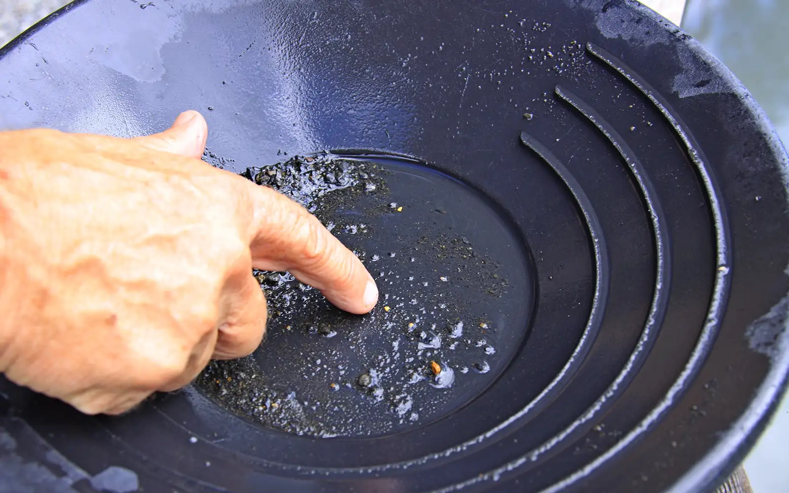 Cover Image for Kelantan cadang beri lesen dulang emas kepada pelancong