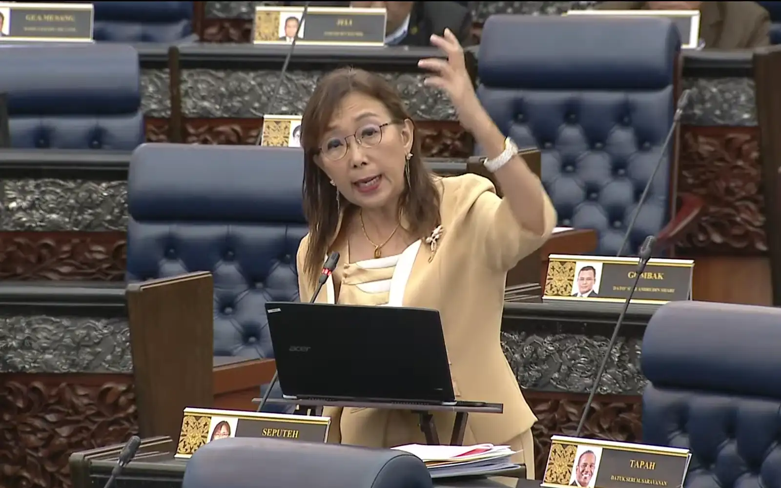 Cover Image for Laksanakan syor PAC dalam isu tanah di KL, gesa Ahli Parlimen