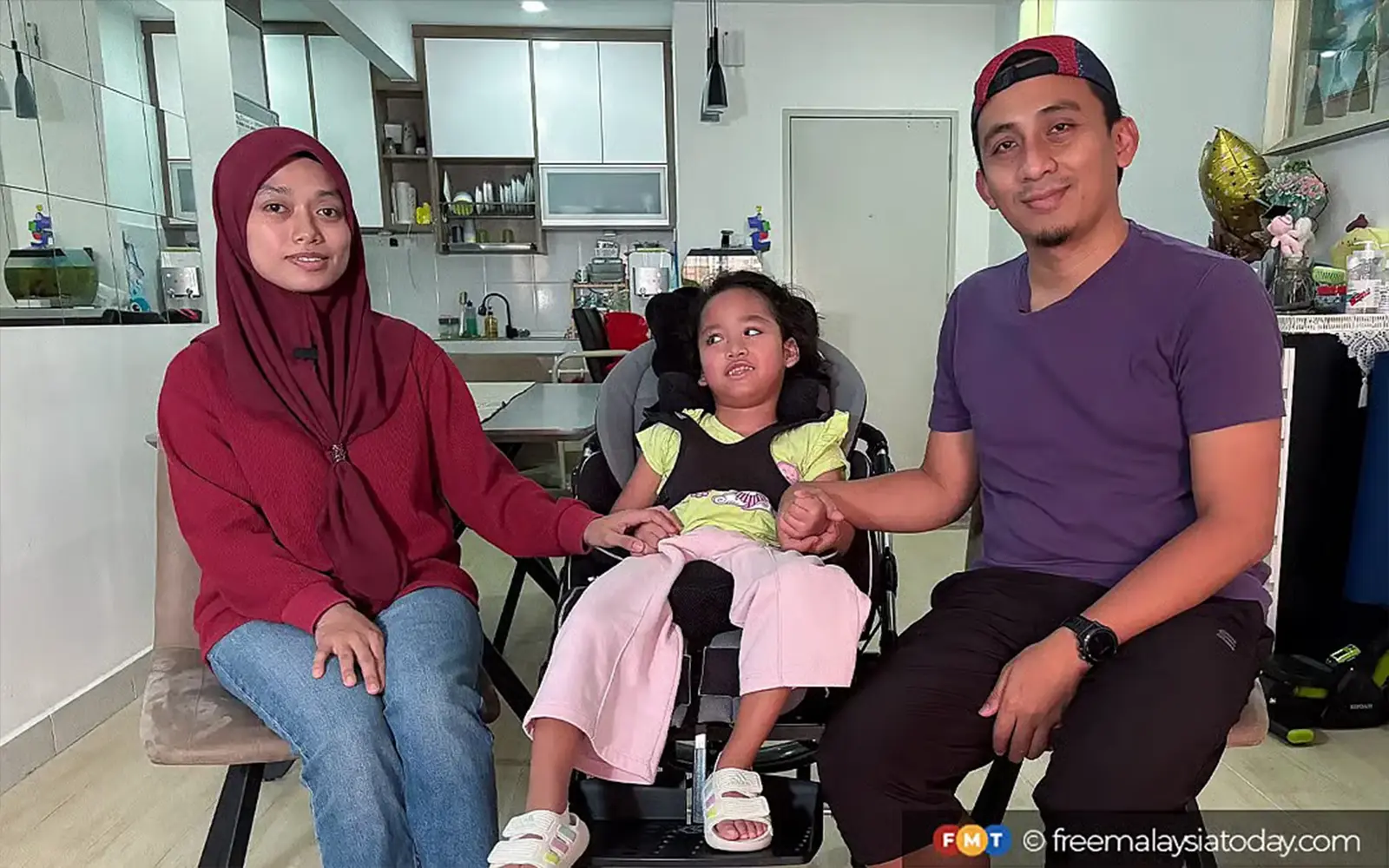 Cover Image for If Dhia Amanda could write to Malaysia …