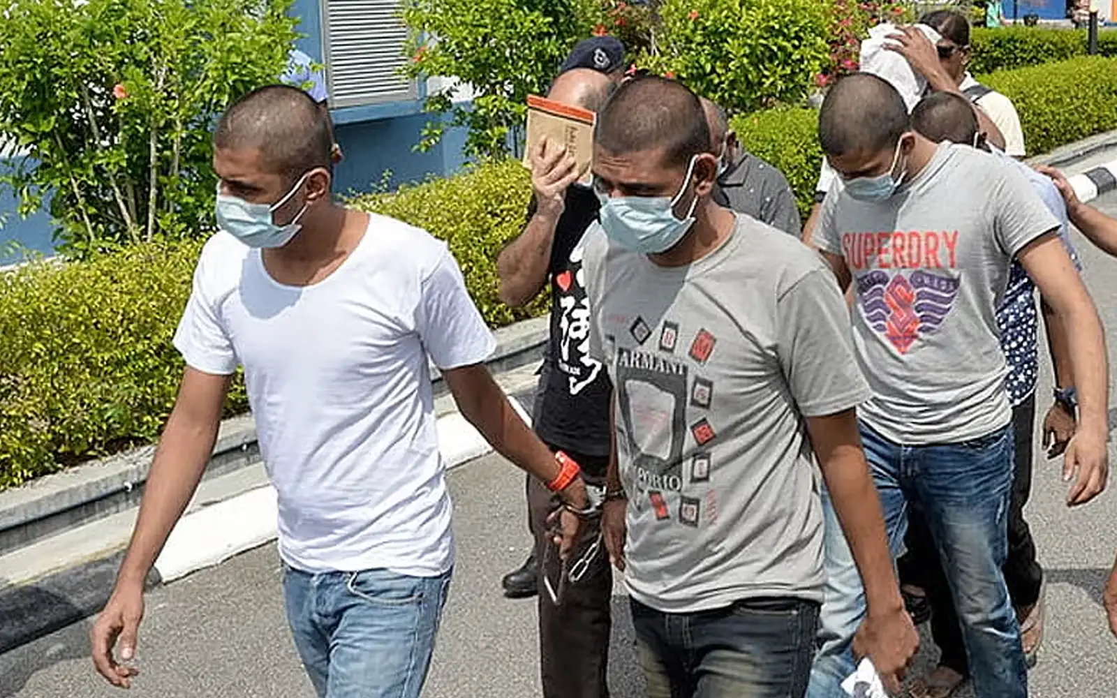 Cover Image for Ex-doctor sentenced to death over Kevin Morais’s murder files for review