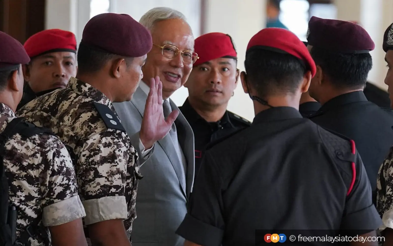 Cover Image for Tiada mekanisme undang-undang bagi tahanan rumah, kata Mahkamah Tinggi