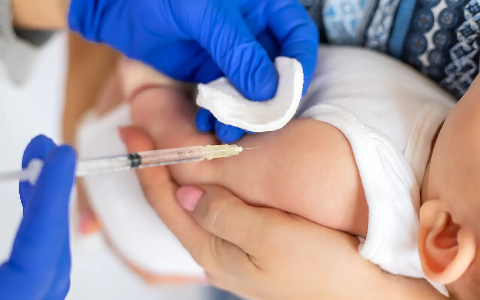 Cover Image for 15 states sue Trump administration over child vaccine policy