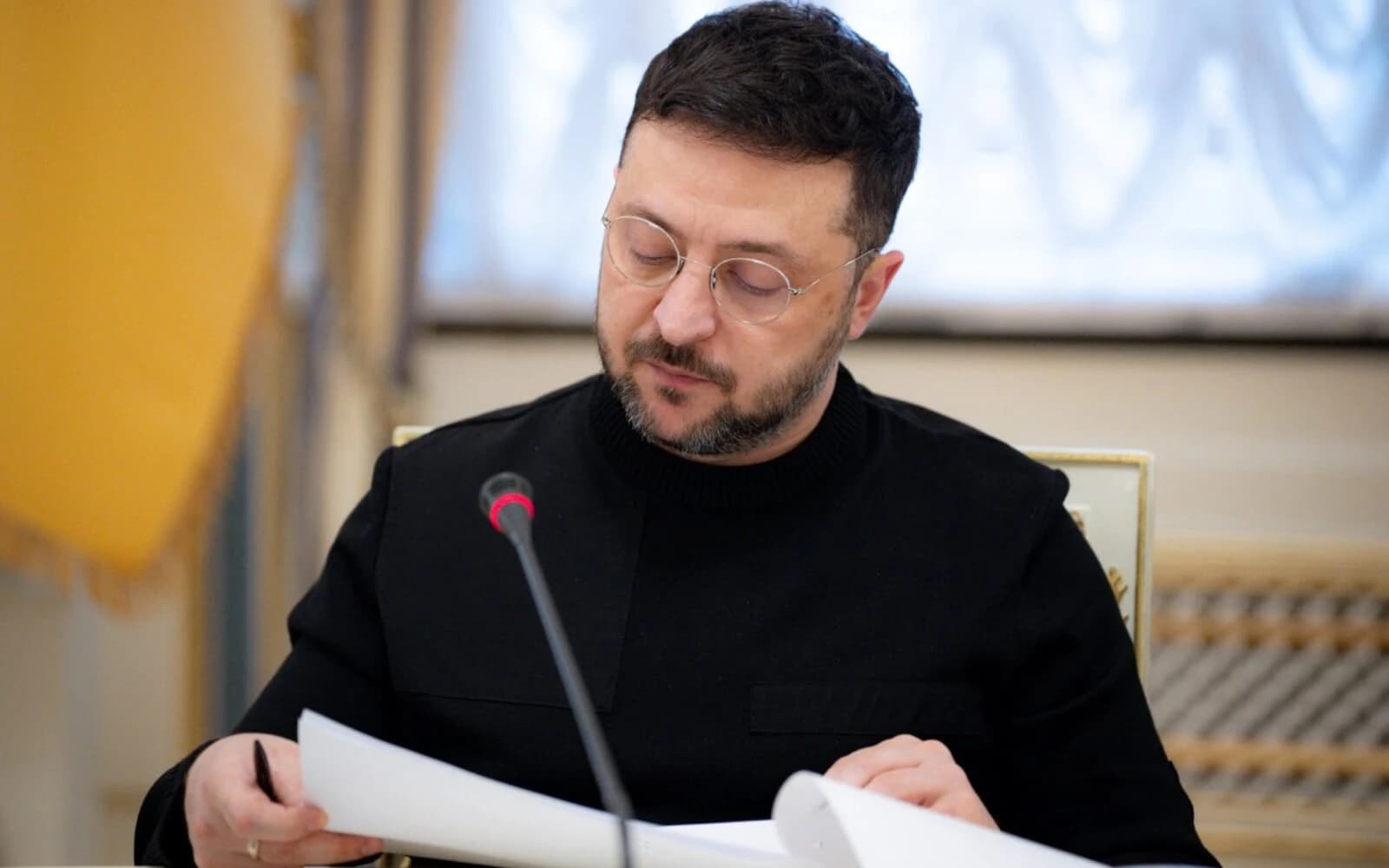 Cover Image for Zelensky reveals US-Ukraine plan to end Russian war, key questions remain