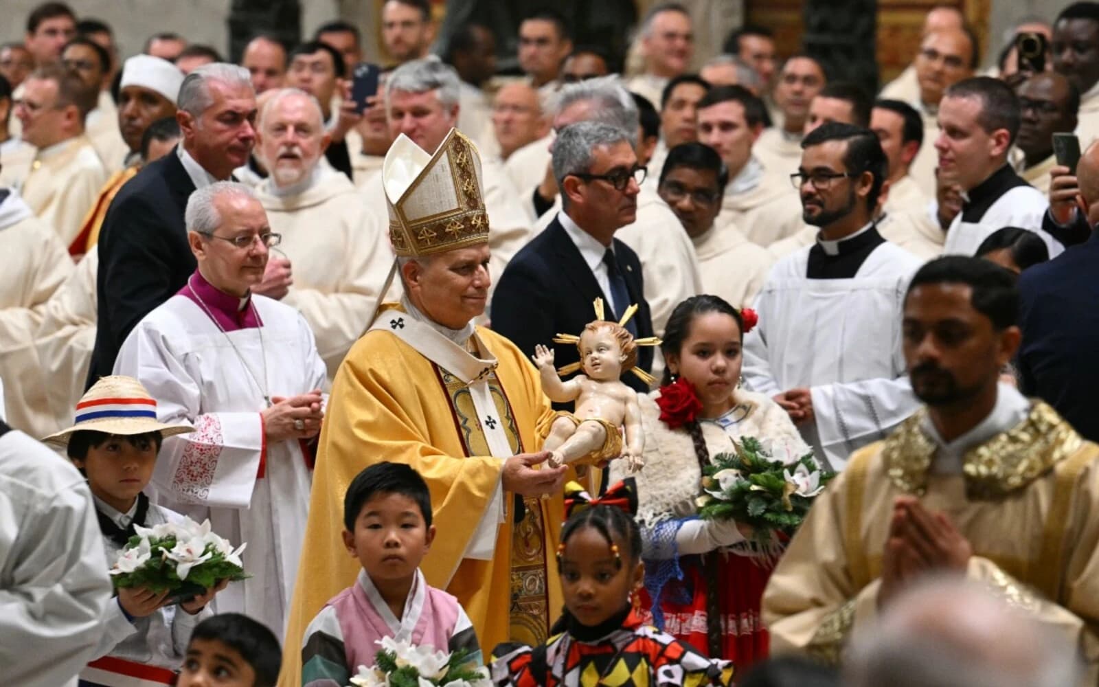 Cover Image for Pope Leo XIV to renew calls for peace in first Christmas blessing