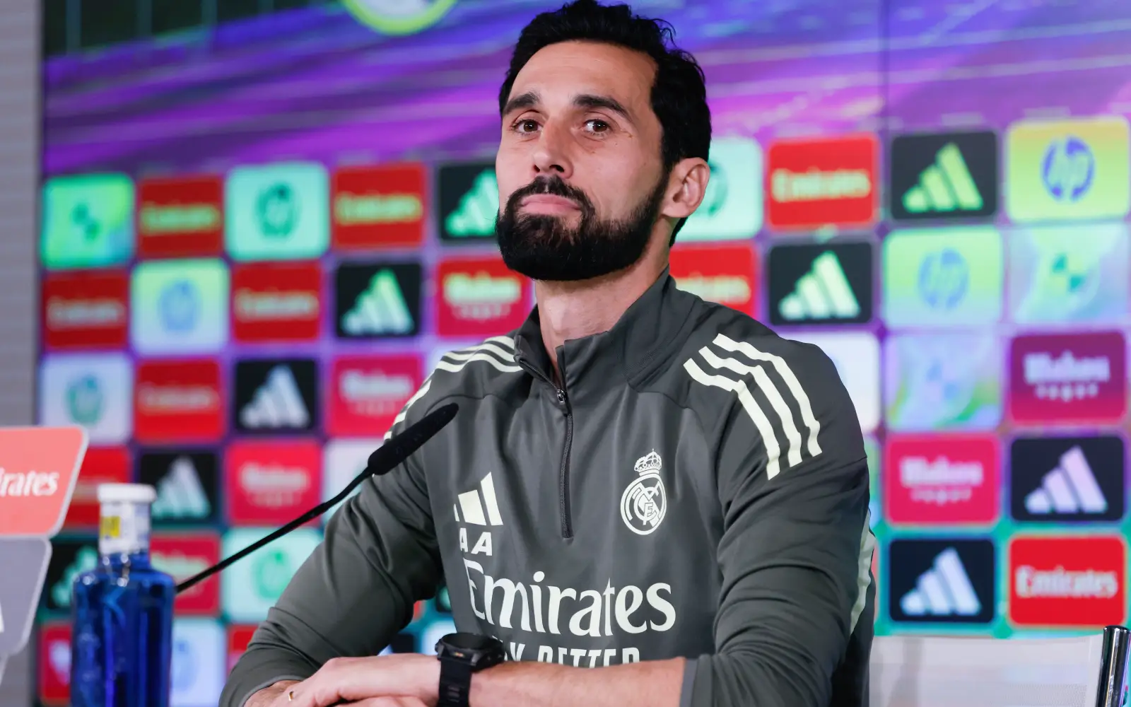 Cover Image for Arbeloa must act fast to avert Real Madrid crisis