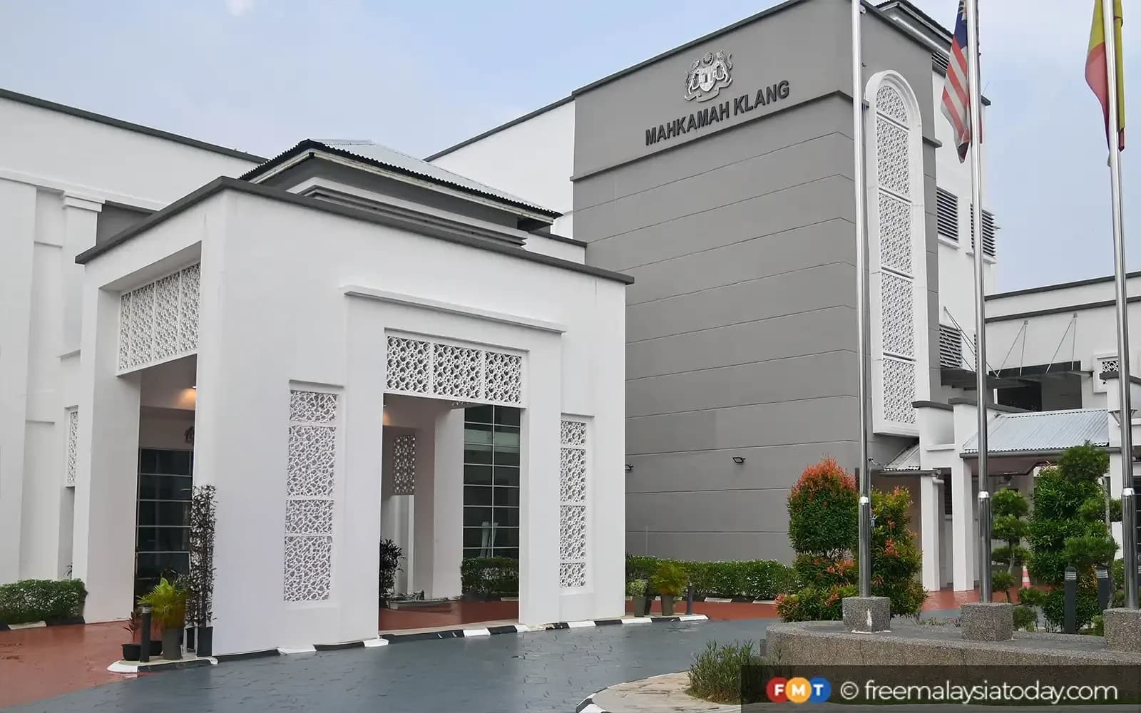 Cover Image for Operator of illegal copper recycling plant jailed, fined