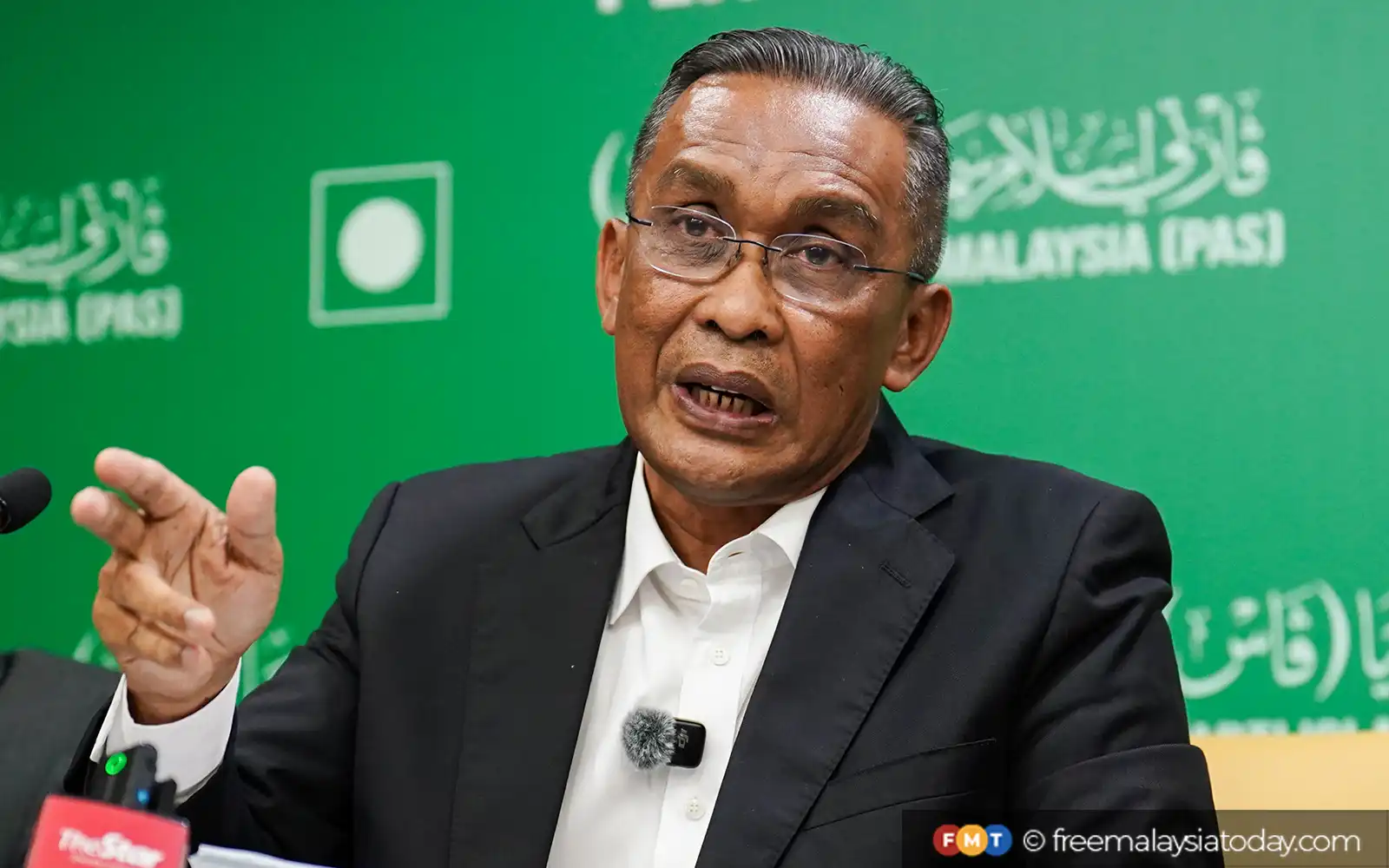 Cover Image for Takiyuddin confirms Muhyiddin not invited to PN Supreme Council meeting