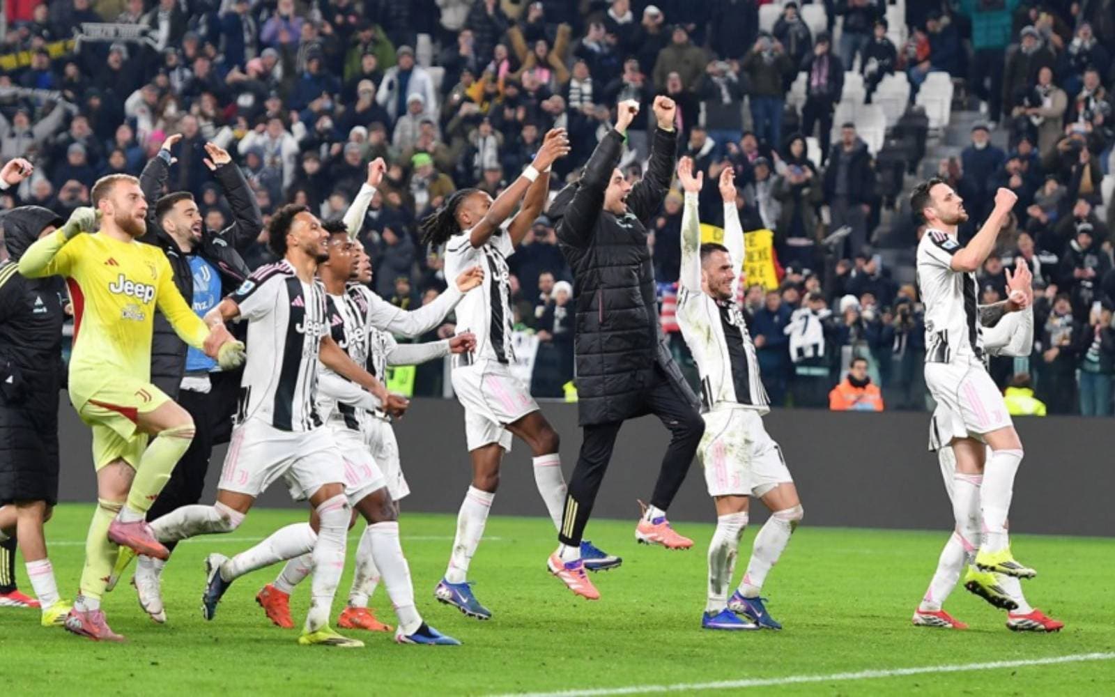 Cover Image for Devastating Juve deal blow to Napoli’s Serie A title defence